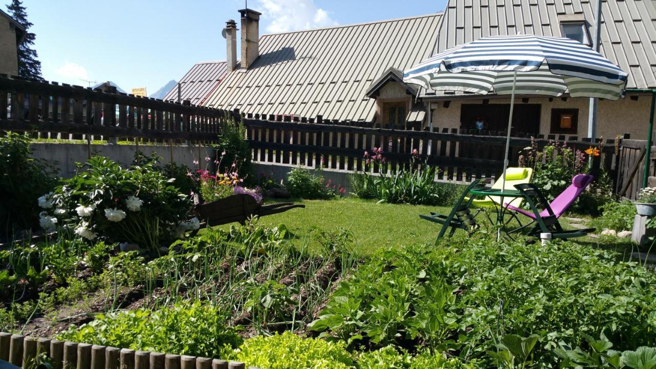 Chez Annie & Marcel Bed & Breakfast Le Monêtier-les-Bains Eksteriør bilde